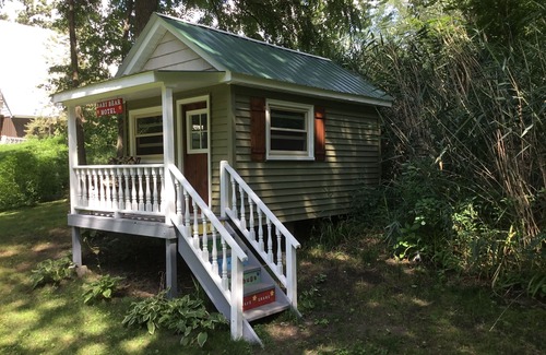 Grass Creek Maison | Riverfront house on the Tippecanoe River- Boo - Boo’s den - lower level