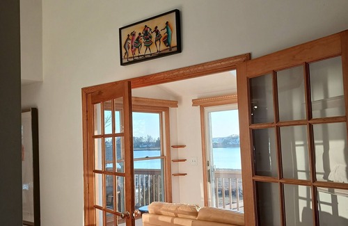 Wareham Center Maison | Riverfront house with kyacks fire pit and gym