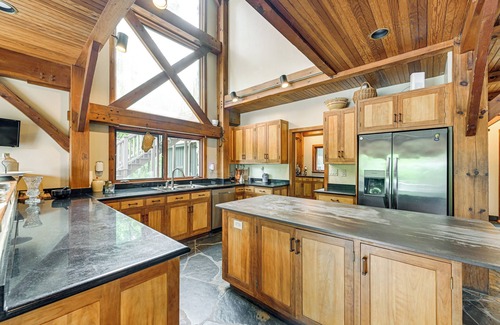 Athens Maison | Riverfront Hudson Valley Gem w/Beach Access!