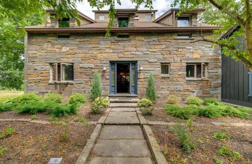 Athens Maison | Riverfront Hudson Valley Gem with Beach Access!