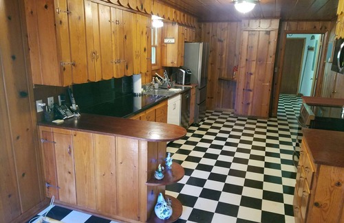 Washougal Maison | Riverfront Lodge on 200 acres in Southwest Washington