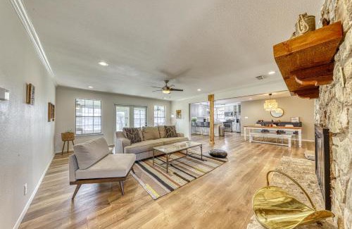 Liberty Hill Maison | Riverfront Oasis 1