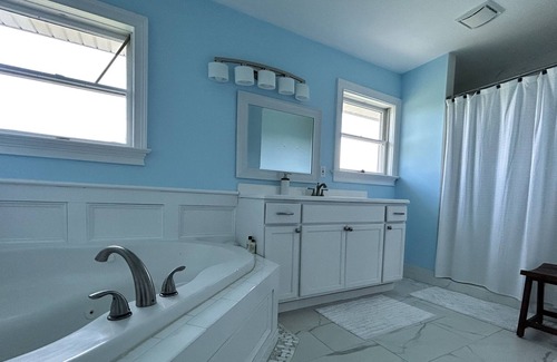 Calverton Maison | Riverhead Heated Pool Oasis near Lavender Fields, Splish Splash and Tanger Mall