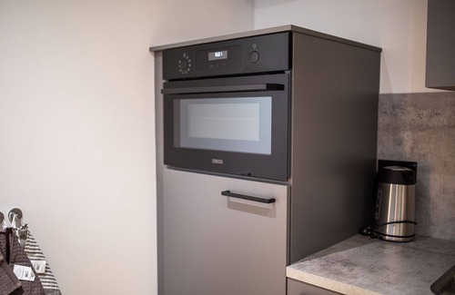 Hillegersberg-Zuid Appartement | Riverside 2BDR Apartment VPD