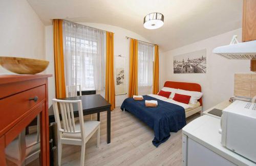Smichov Appartement | Riverside Apartment