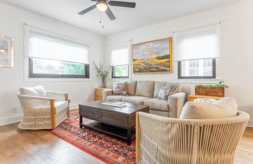 East Hill Maison | Riverside Bungalow
