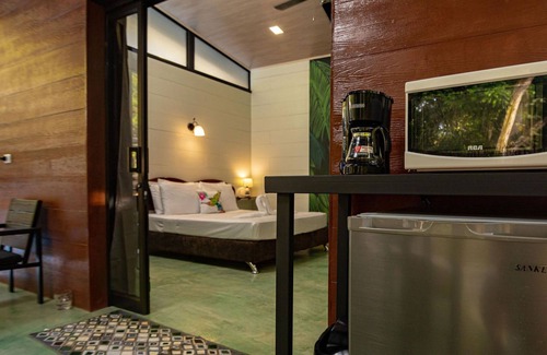 Valle Pura Vida Hôtel | Riverside Bungalows