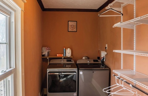 Norfolk Maison | Riverside Cabin Home near Downtown Norfolk