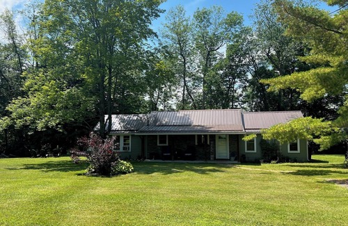 Chase Mills Cabine | Riverside cabin with excellent kayaking and fishing