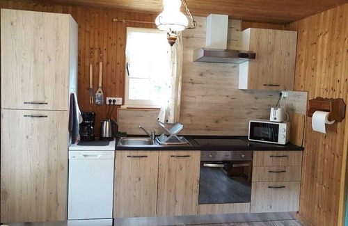 Vaas Cottage | Chalet nature climatisé près d'une rivière avec terrasse, barbecue, et parking privé