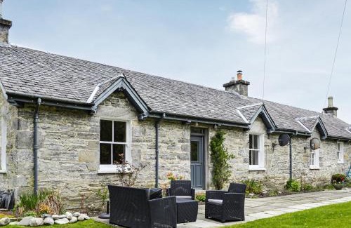 Blair Atholl Maison | Riverside Cottage