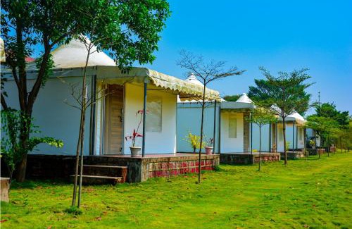 Amba Hôtel | Riverside County Resort