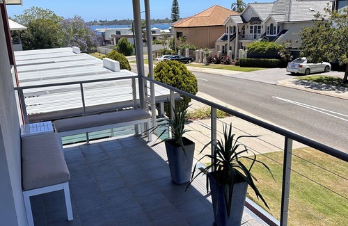 Applecross Appartement | Riverside Escape Cozy 2BRM Balcony Views *Applecross"