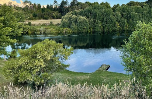 Richmond Downs Maison | Riverside Guest House - Relax in the peace and quiet on the rivers edge.