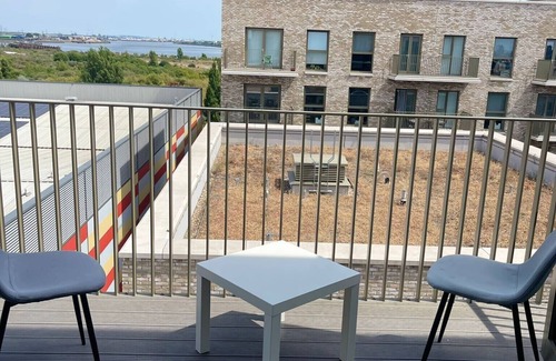 Custom House Appartement | Un lieu urbain - Excel 2