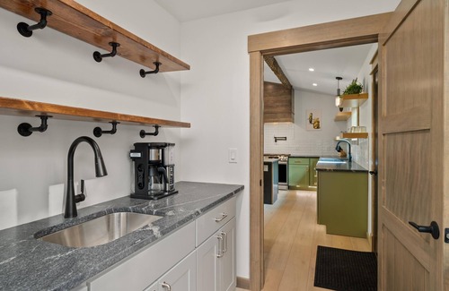 Boonville Maison | Riverside Retreat by Trails