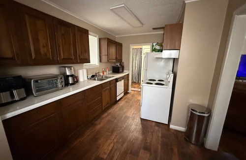 Clarendon Maison | Riverside Lodge
