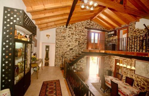 Nossa Senhora do Pranto Maison | Riverside - Lovely river-view 3 bedroom house