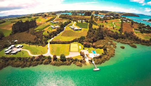 Matakana Cabine | Riverside Matakana