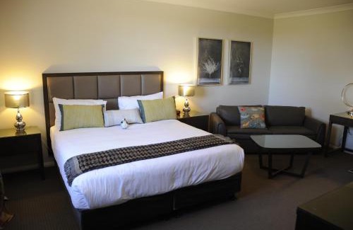 Cattai Station Balnéaire | Riverside Oaks Golf Resort
