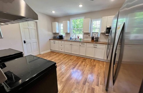 Fries Appartement | Riverside Refuge at The Washington Inn 2