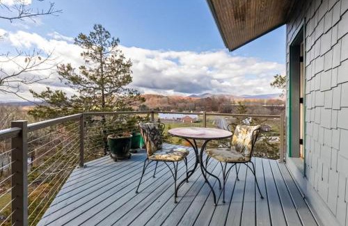McDowell Maison | Riverside Retreat and Karaoke Oasis
