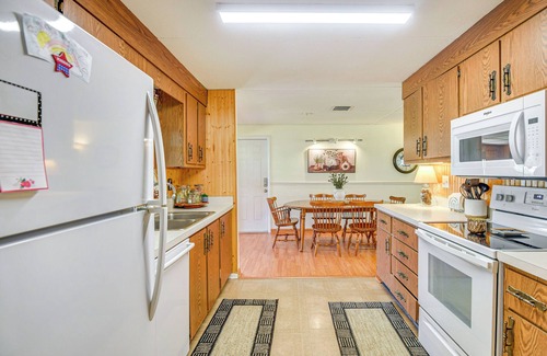 Astor Maison | Accueil Canal-avant w / Boathouse & Fishing Deck!