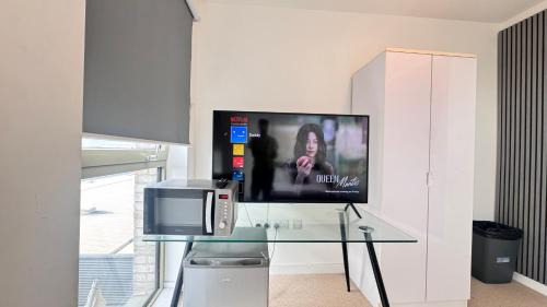 Custom House Maison | Riverside Rooms and Apartments