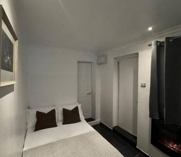 Thamesmead East Appartement | Riverside Stay with Parking in SE Ldn