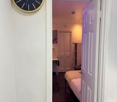 Thamesmead East Appartement | Riverside Stay with Parking in SE Ldn