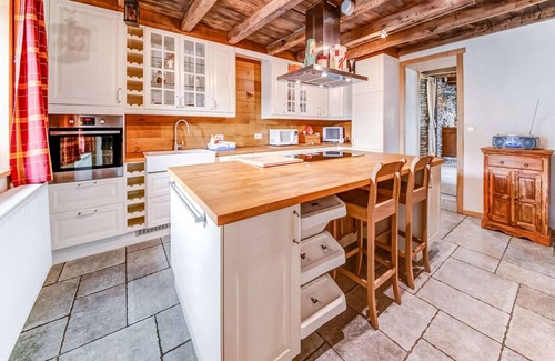 Leglise Maison | Belle villa à Léglise avec jardin et étang