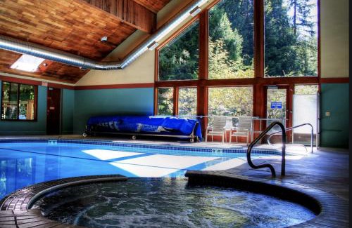 Deming Maison | Riversong Retreat
