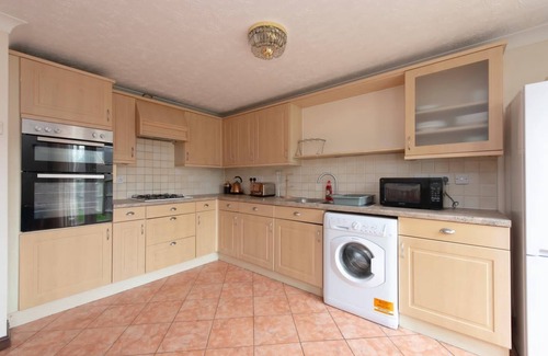 Thamesmead East Maison | Riverview 5 Bed house in Thamesmead