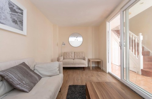 Thamesmead East Maison | Riverview 5 Bed house in Thamesmead