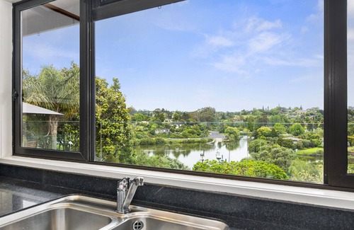Kerikeri Maison | Riverview Landing - Kerikeri Holiday Home