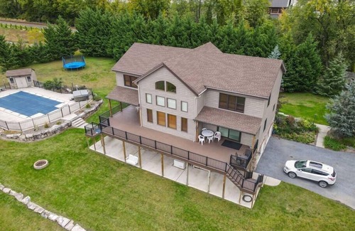 Dauphin Maison | Riverview Lodge Summa