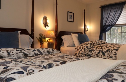 Deep River Center Lit Et Petit-Déjeuner | Riverwind Inn Bed & Breakfast