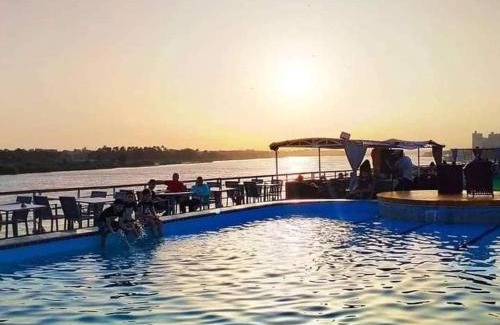 Cairo Location De Bateaux | Riviera Nile Cruise ريفيرا نايل كروز