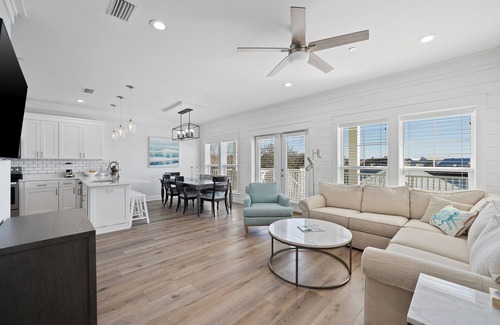 Fort Bay Maison | Riviera Sunrise - Chic, Modern, Pool and Beach Access