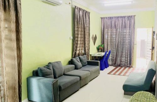 Sungai Siput Maison | RIZQI HOMESTAY Sungai Siput with Wifi! Islamic Guest Only!