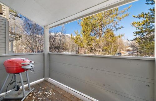 Moose Wilson Road Appartement | RMR: Mountain Maple 4 Condo in The Aspens