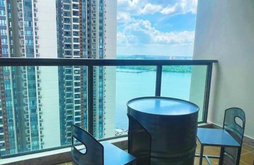 Central District Appartement | RNF 2 Bedroom Escape With Netflix Side Sea View