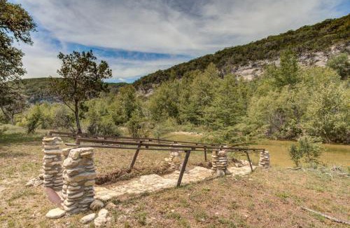 Leakey Maison | Roadrunner Canyon Ranch