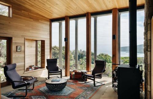 Tasman Peninsula Maison | Roaring Beach House