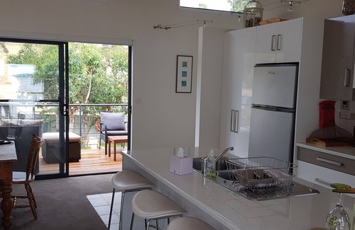 Surveyors Bay Maison | Roaring Beach Retreat