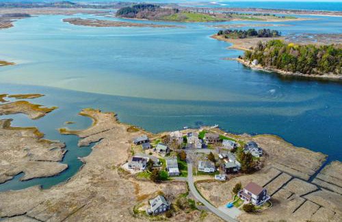 Essex Maison | Robbins Island Retreat