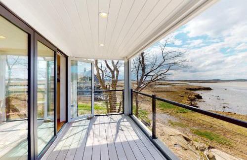 Essex Maison | Robbins Island Retreat