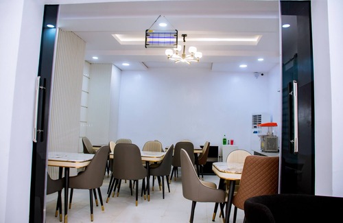 Ondo Hôtel | Robertware Hotel and Suites