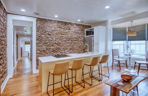 Mason Maison | Robin Ave. #11