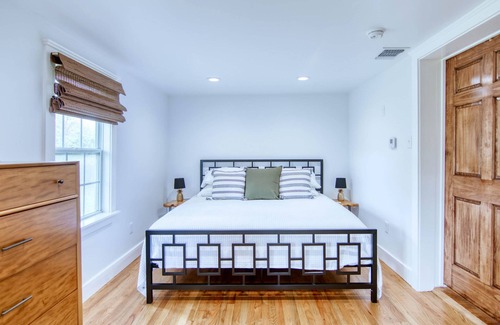 Mason Maison | Robin Ave. #11